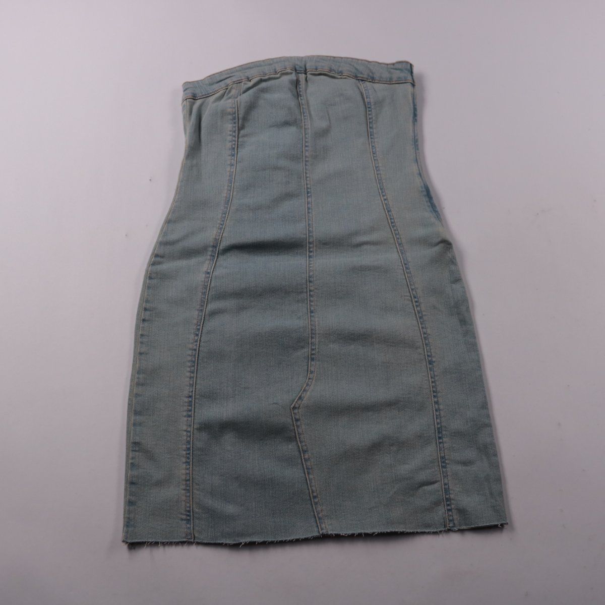 платье Gina Tricot