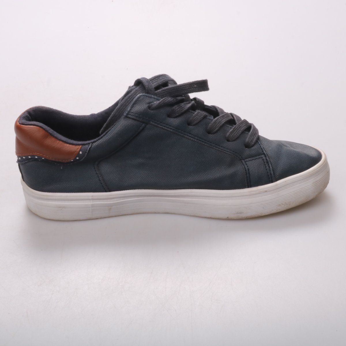 кроссовки Graceland